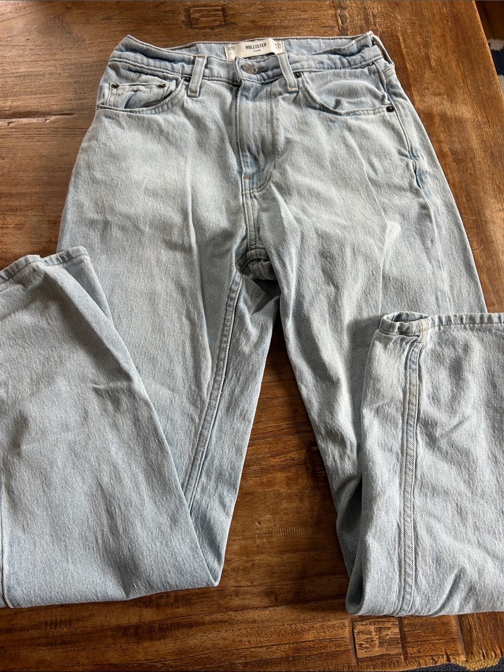 Hollister Men's Light Blue Slim Straight Jeans 26x32